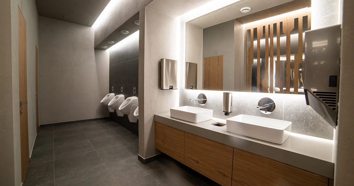 Commercial bathroom thumbnail
